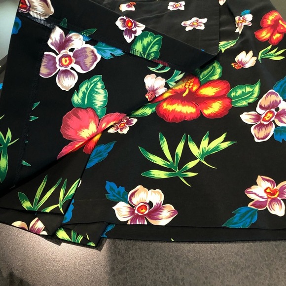 Vintage Casual Hawaiian Button Shirt Skorts Culotte Two Piece Outfit Set USA - Picture 8 of 16